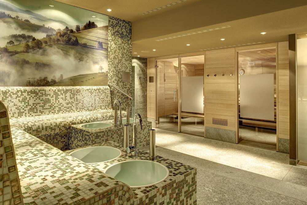 Hotel Hyperion Am Schloss 5*